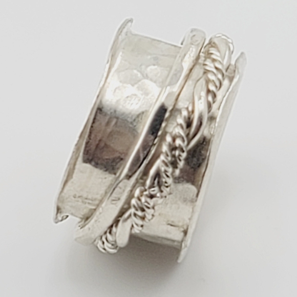 SPINNER MEDITATION RING HANDMADE IN STERLING SILVER METAL SIZE 5.5 - Picture 1 of 6